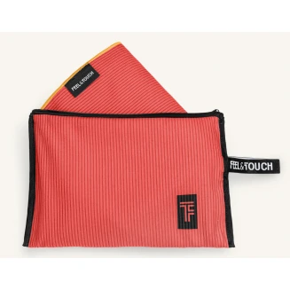 Πετσέτα Θαλάσσης 80x160 Με Νεσεσέρ Feel And Touch Surf 05