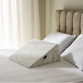 Εργονομικό μαξιλάρι Wedge 50x50x25 La luna