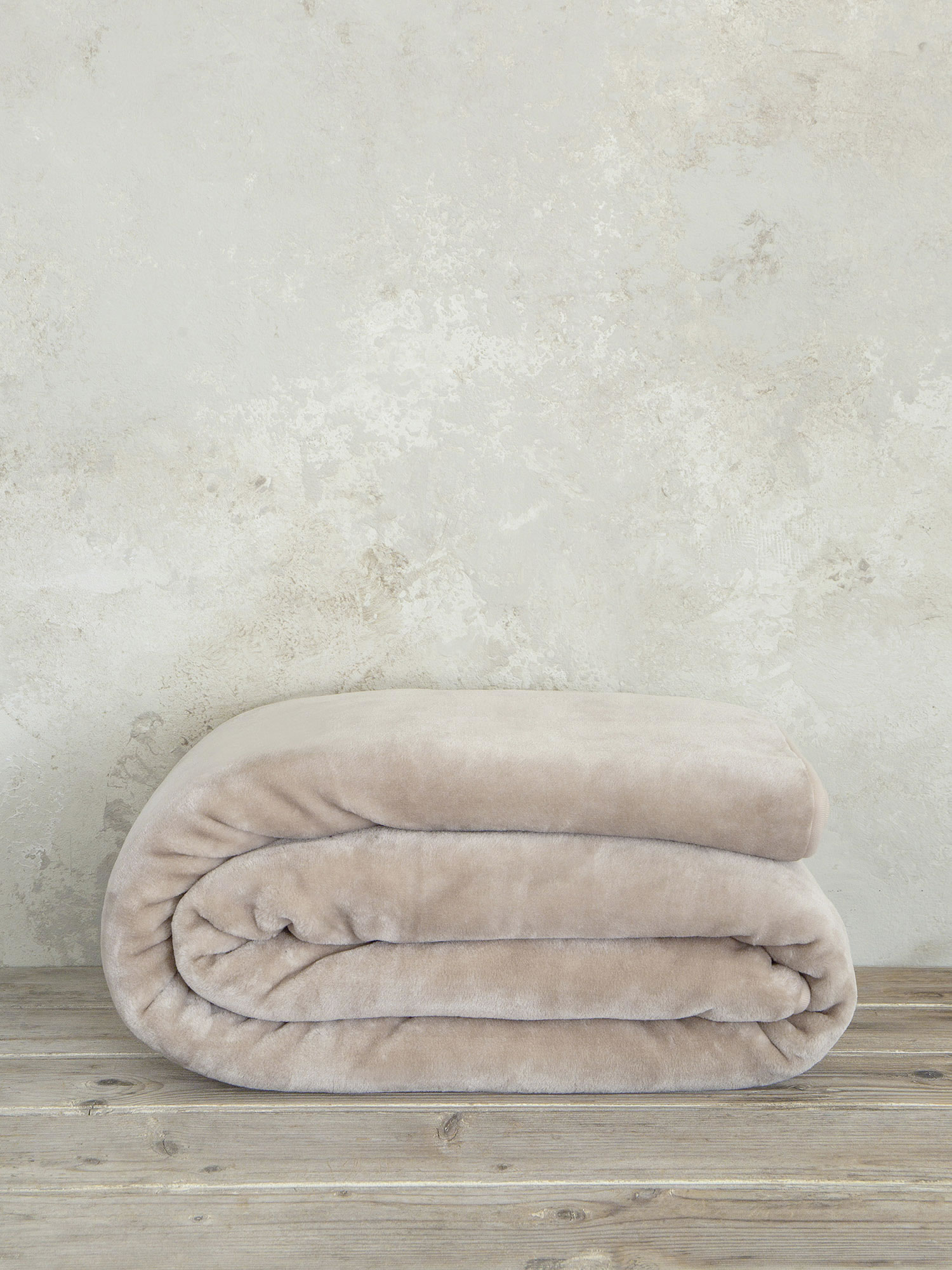 Κουβέρτα Βελουτέ Γίγας 240x260 Coperta - Nude