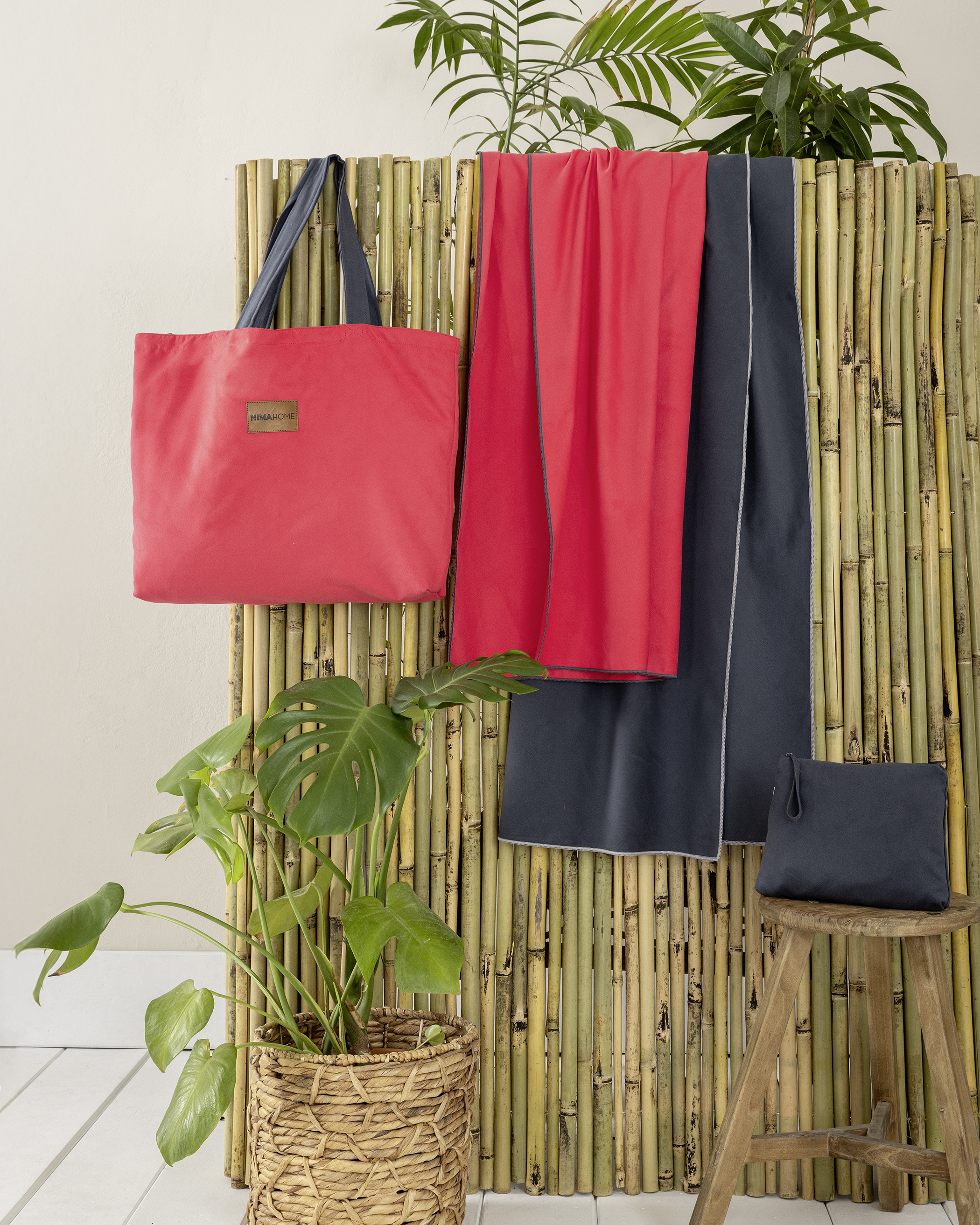 Νεσεσέρ θαλάσσης 25x17 - Riva Vivid Pink / Dark Gray