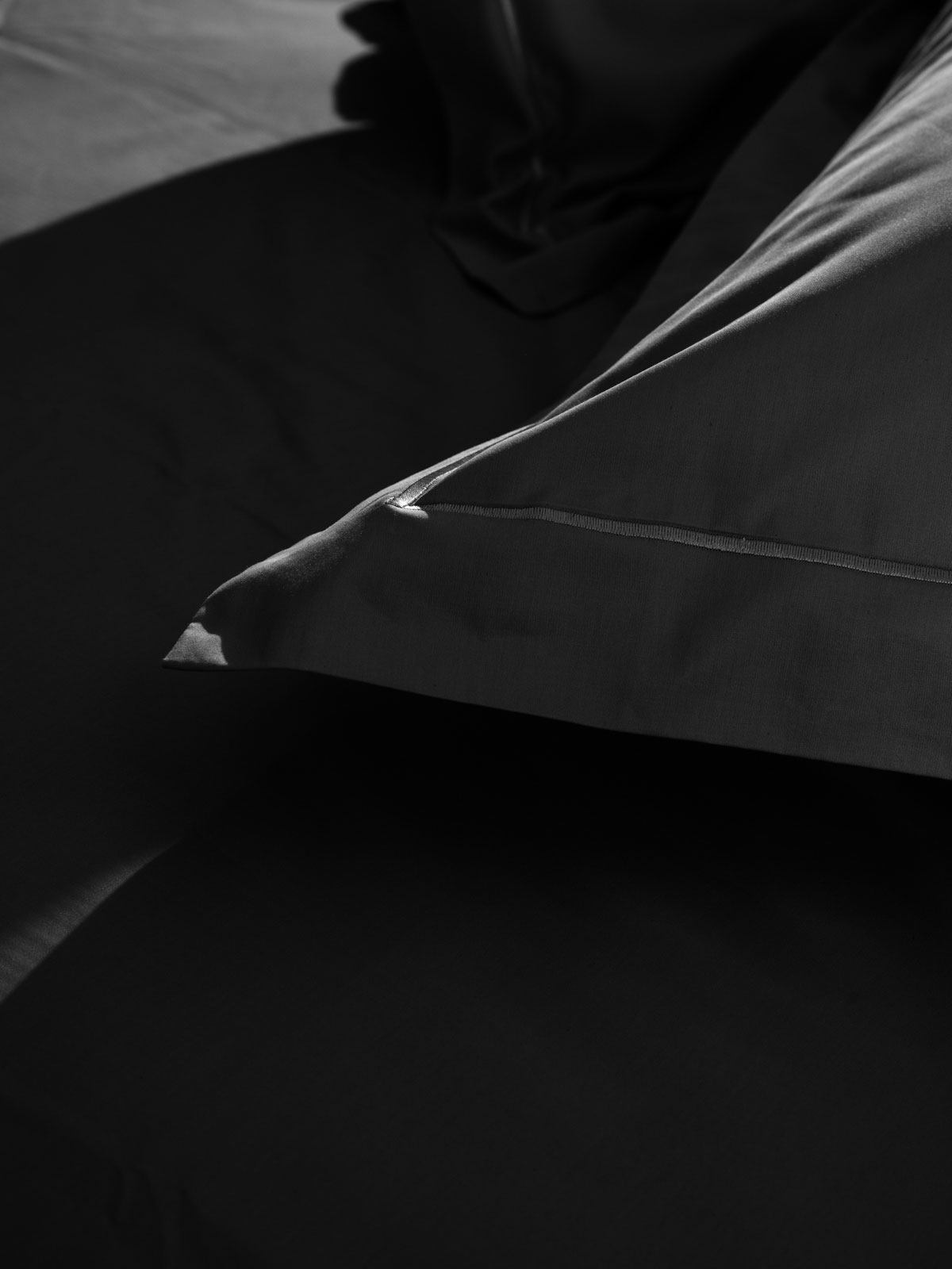 Μαξιλαροθήκες Βαμβακοσατέν Omnia Oxford Black 50x70