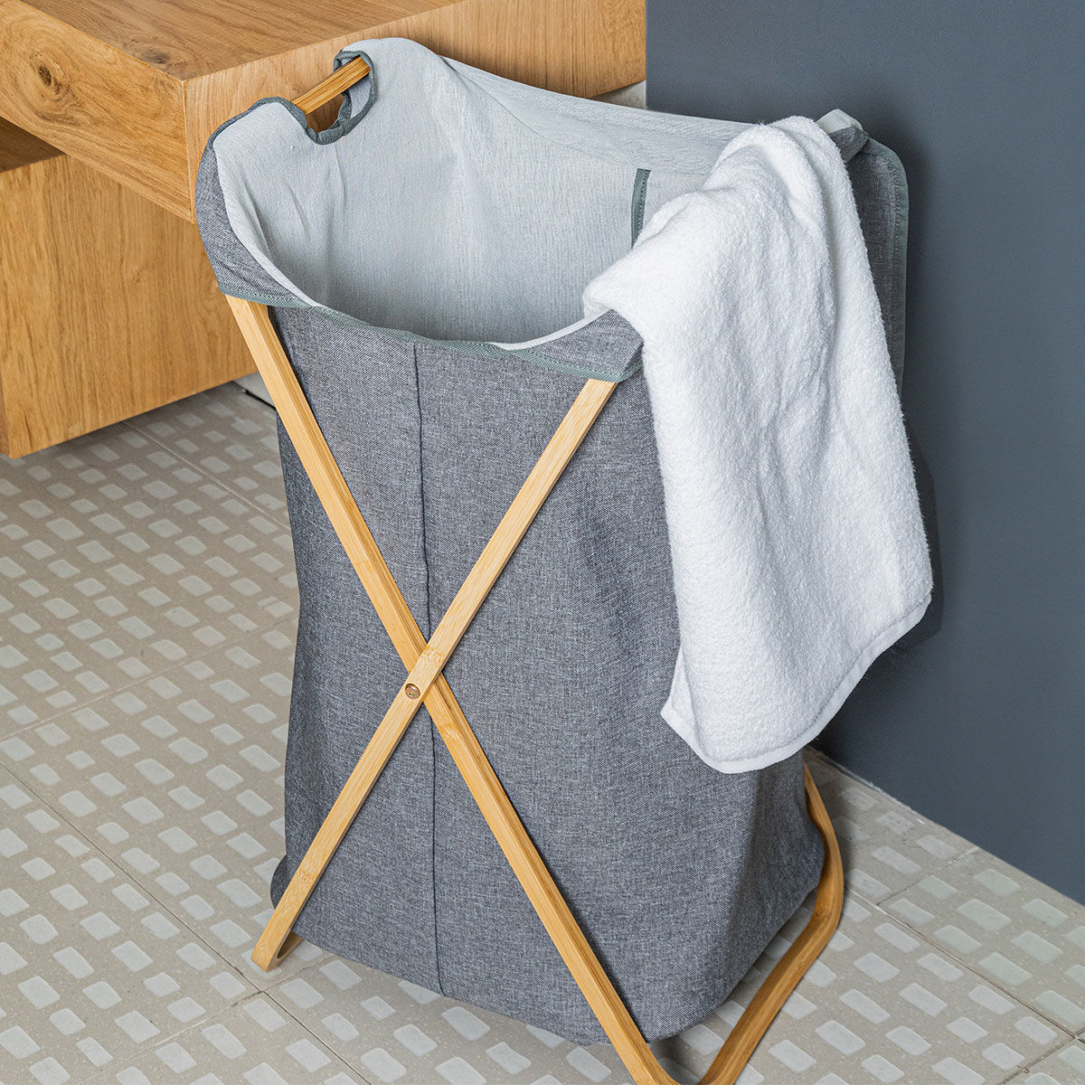 ESTIA ΚΑΛΑΘΙ ΑΠΛΥΤΩΝ BAMBOO ESSENTIALS ΜΕ ΘΗΚΗ ΠΟΛΥΕΣΤΕΡΑ ΠΤΥΣΣΟΜΕΝΟ 40x40x70cm