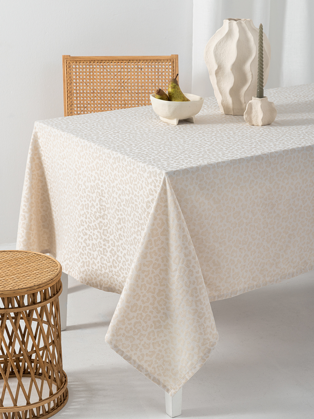 Τραπεζομάντηλο Αλεκιαστο Formal Dinner 175x260 LITA BEIGE