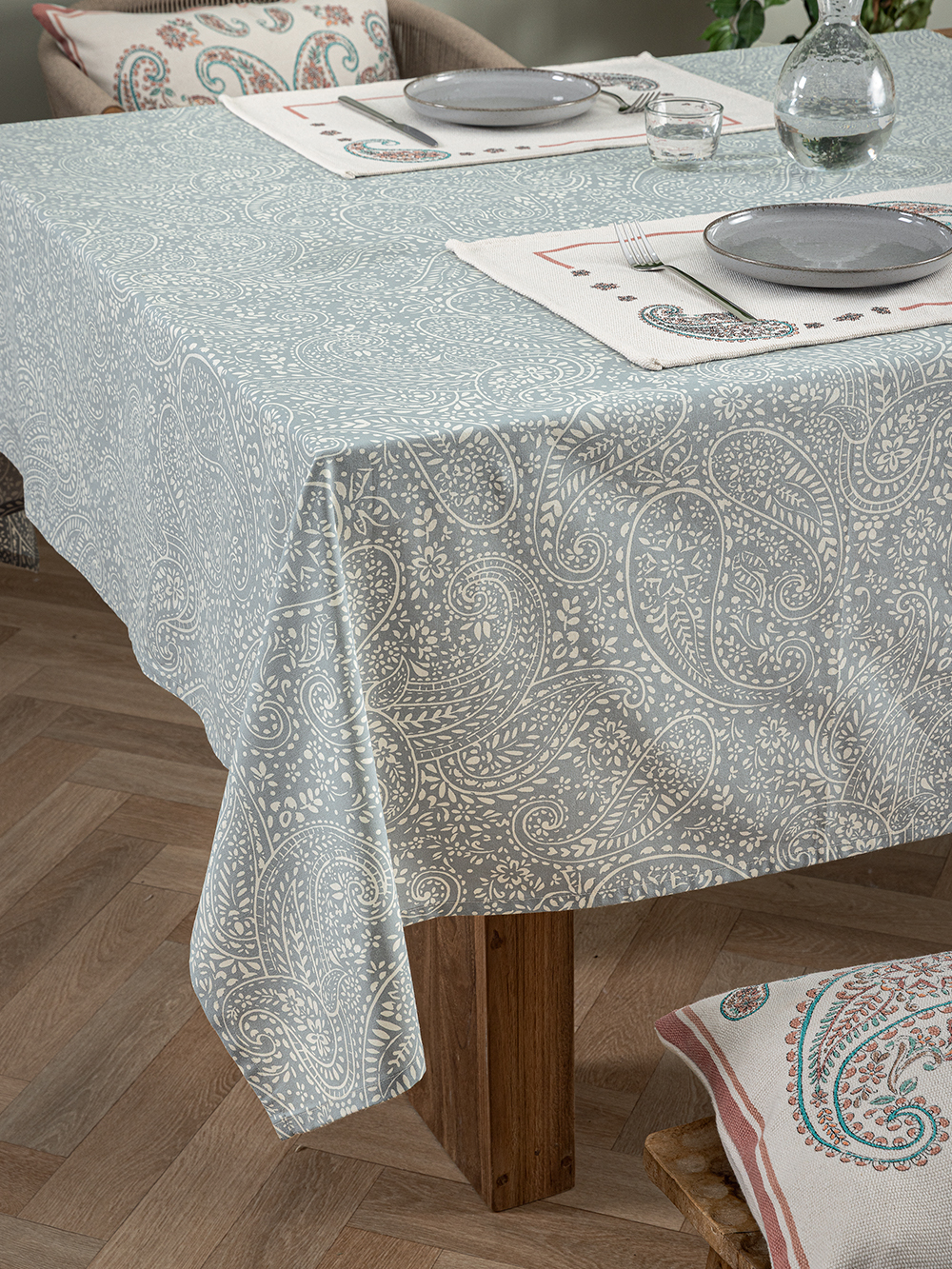 Τραπεζομάντηλο Formal Dinner 140x140 MH200