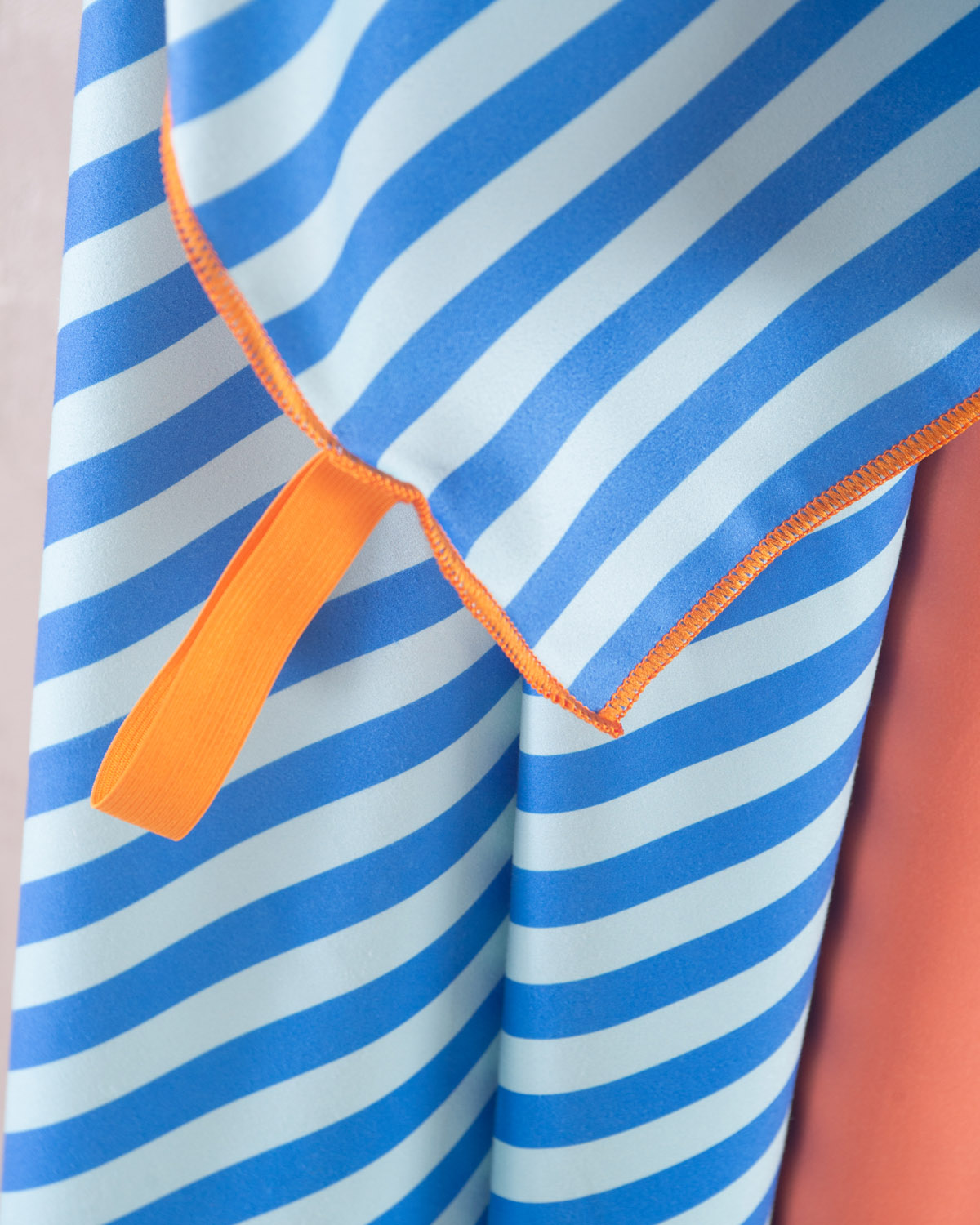 EASY - ΠΕΤΣΕΤΑ ΘΑΛΑΣΣΗΣ