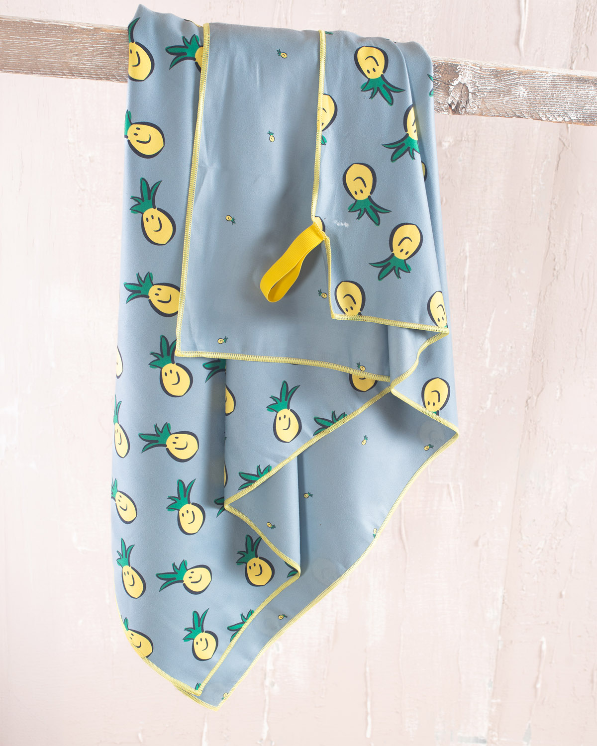 TIKA ΒΕΡΑΜΑΝ - ΠΕΤΣΕΤΑ ΘΑΛΑΣΣΗΣ