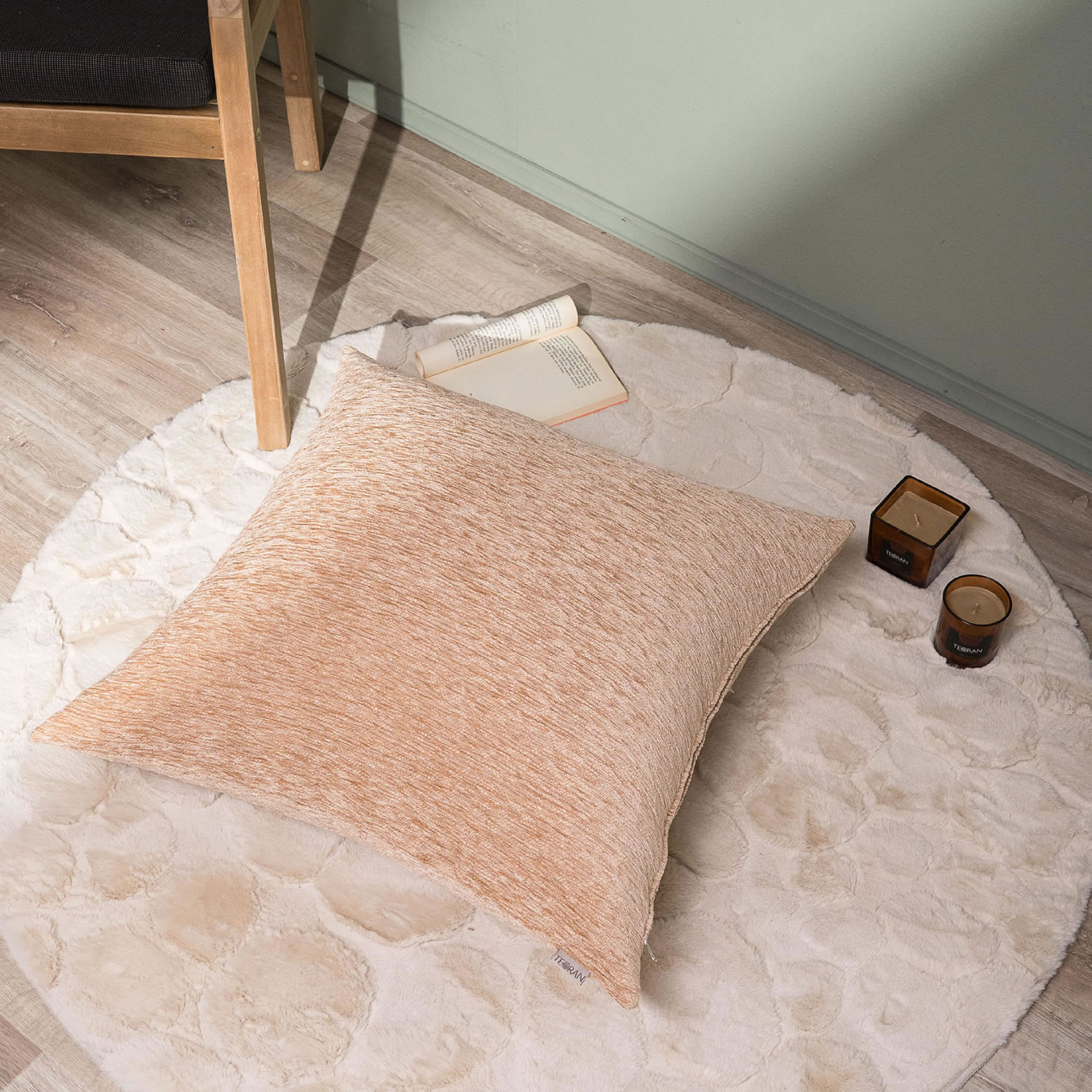 Μαξιλαροθήκη Valley 14 - 65x65cm δαπέδου με γέμιση Μαξιλαροθήκη Valley 14 - 65x65cm δαπέδου με γέμιση