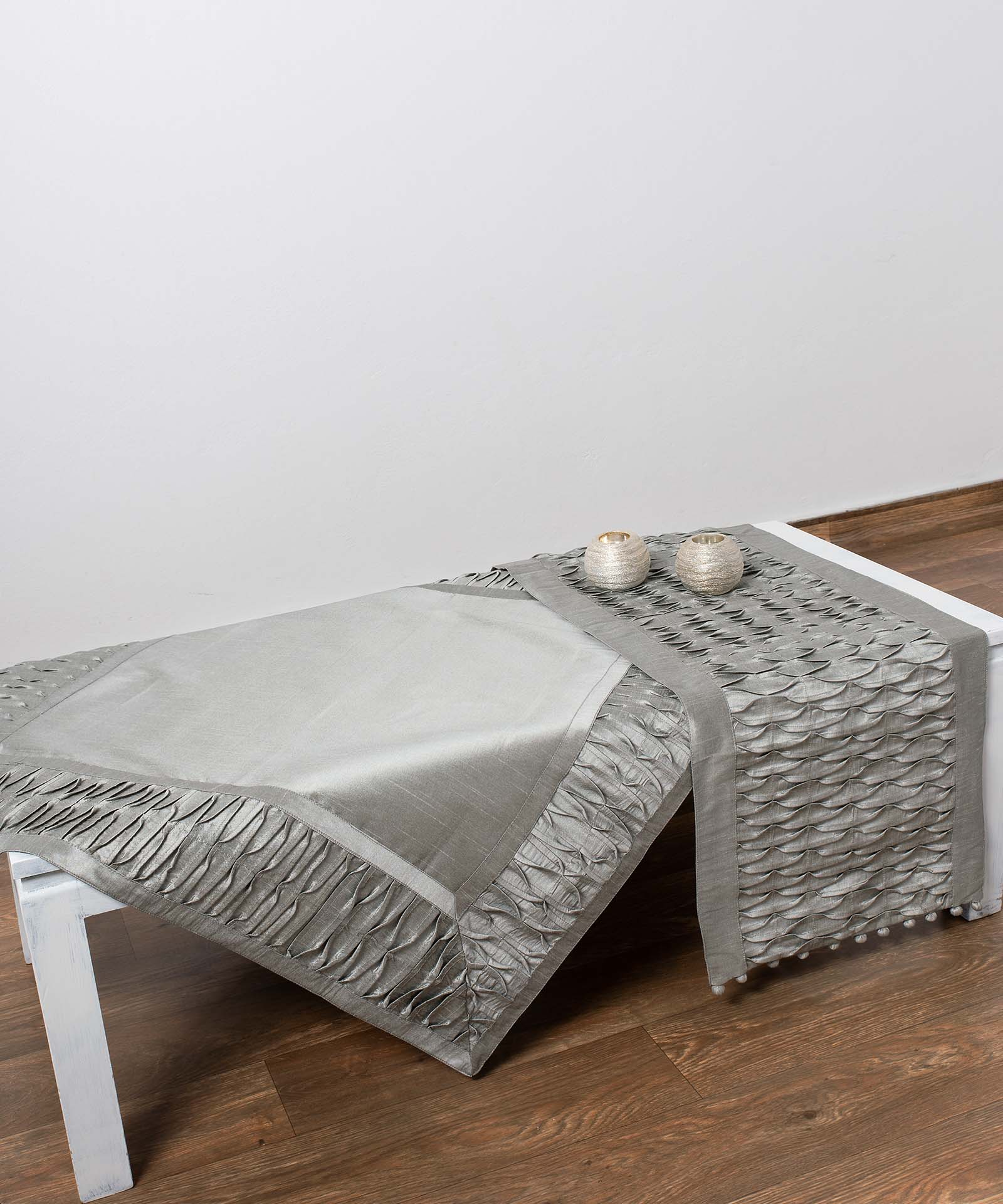 Τραπεζομάντηλα (130cm X 130cm) 8373 γκρι Τραπεζομάντηλα (130cm X 130cm) 8373 γκρι