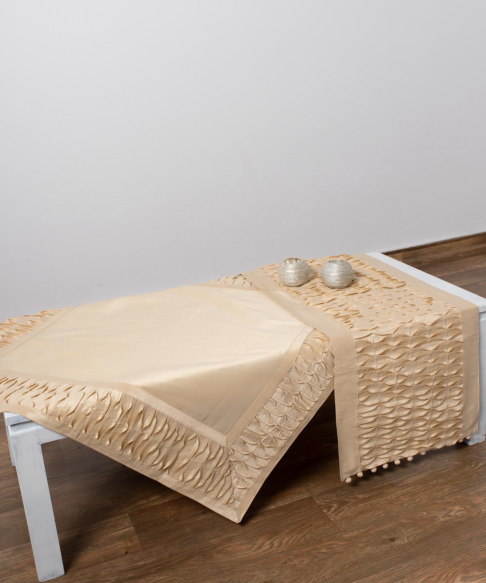 Τραπεζομάντηλα (130cm X 130cm) 8373 ivory