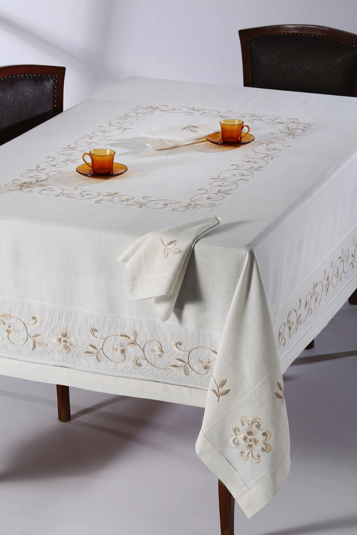 Χειροποίητο τραπεζομάντηλο 1218 (170cm x 220cm)