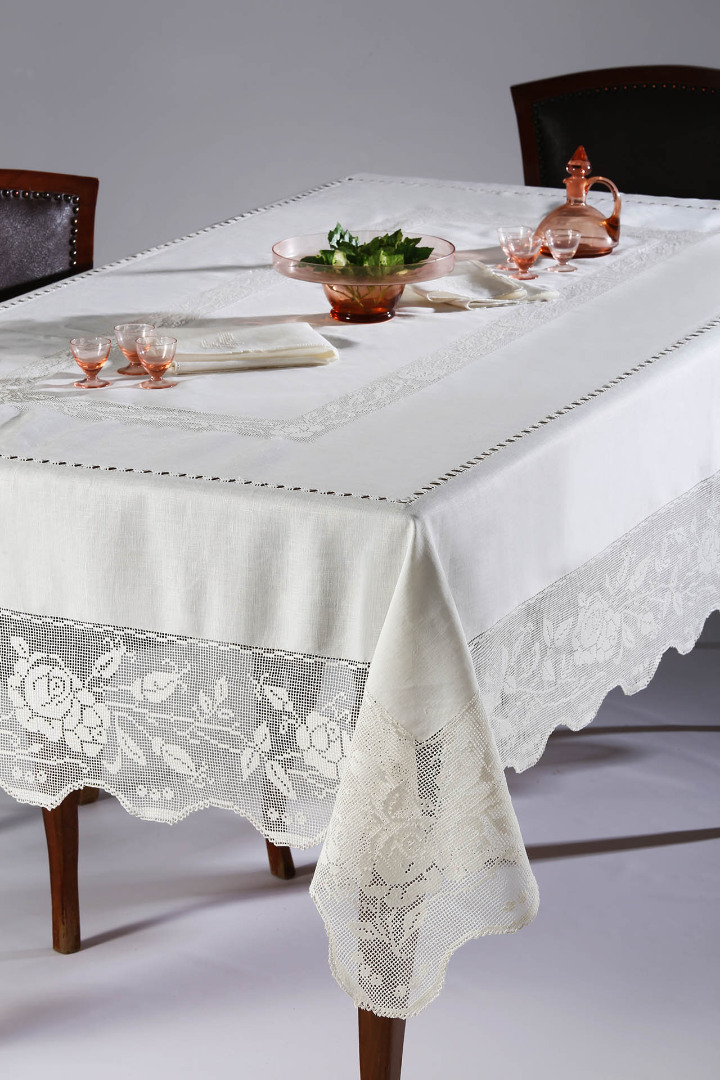Χειροποίητο τραπεζομάντηλο 310 (170cm x 220cm)