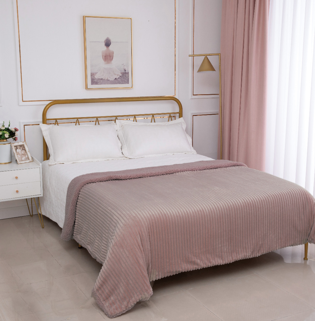 Κουβέρτα με sherpa kotle (220cm x 240cm) syklamen