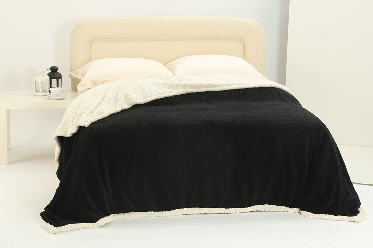 Κουβέρτα Fleece Με Sherpa 220x240 Silk Fashion Pineapple Μαύρο