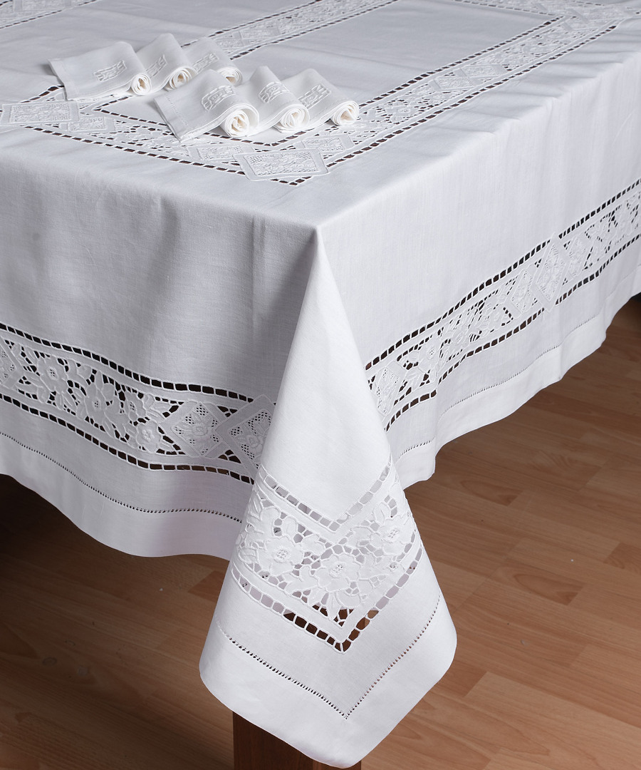 Χειροποίητο τραπεζομάντηλο (122cm x 168cm) 682