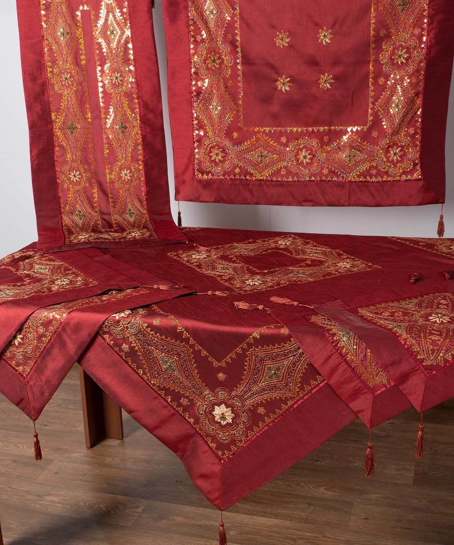 Σετ 7 τεμαχίων (85cm x 85cm, 40cm x 110cm, 130cm x 130cm, 2x45cm x 45cm, 2x55cm x 55cm) 703 ΧΝ-30 Μπορντώ