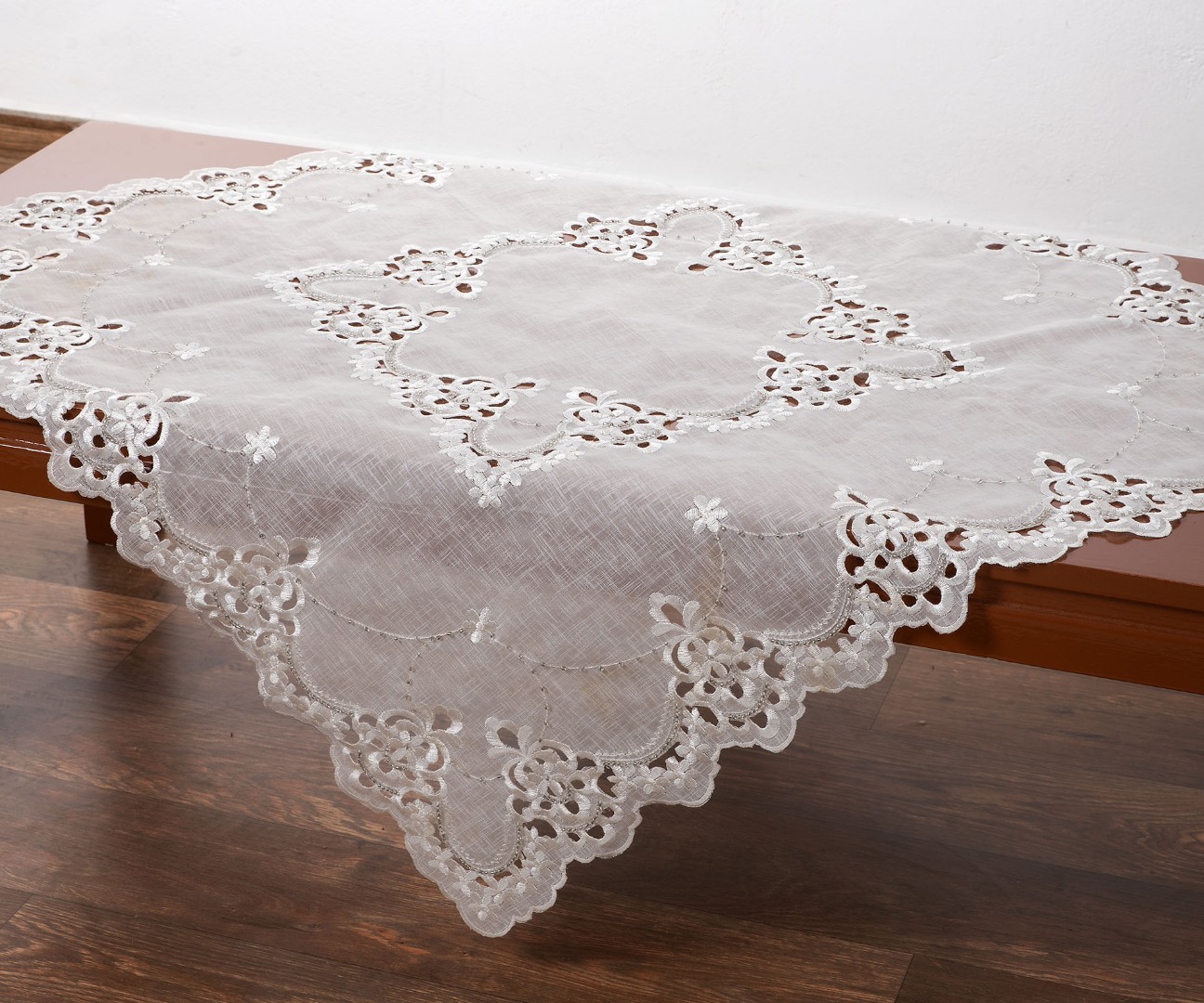 Τραπεζοκαρέ (130cm x 130cm) 8201