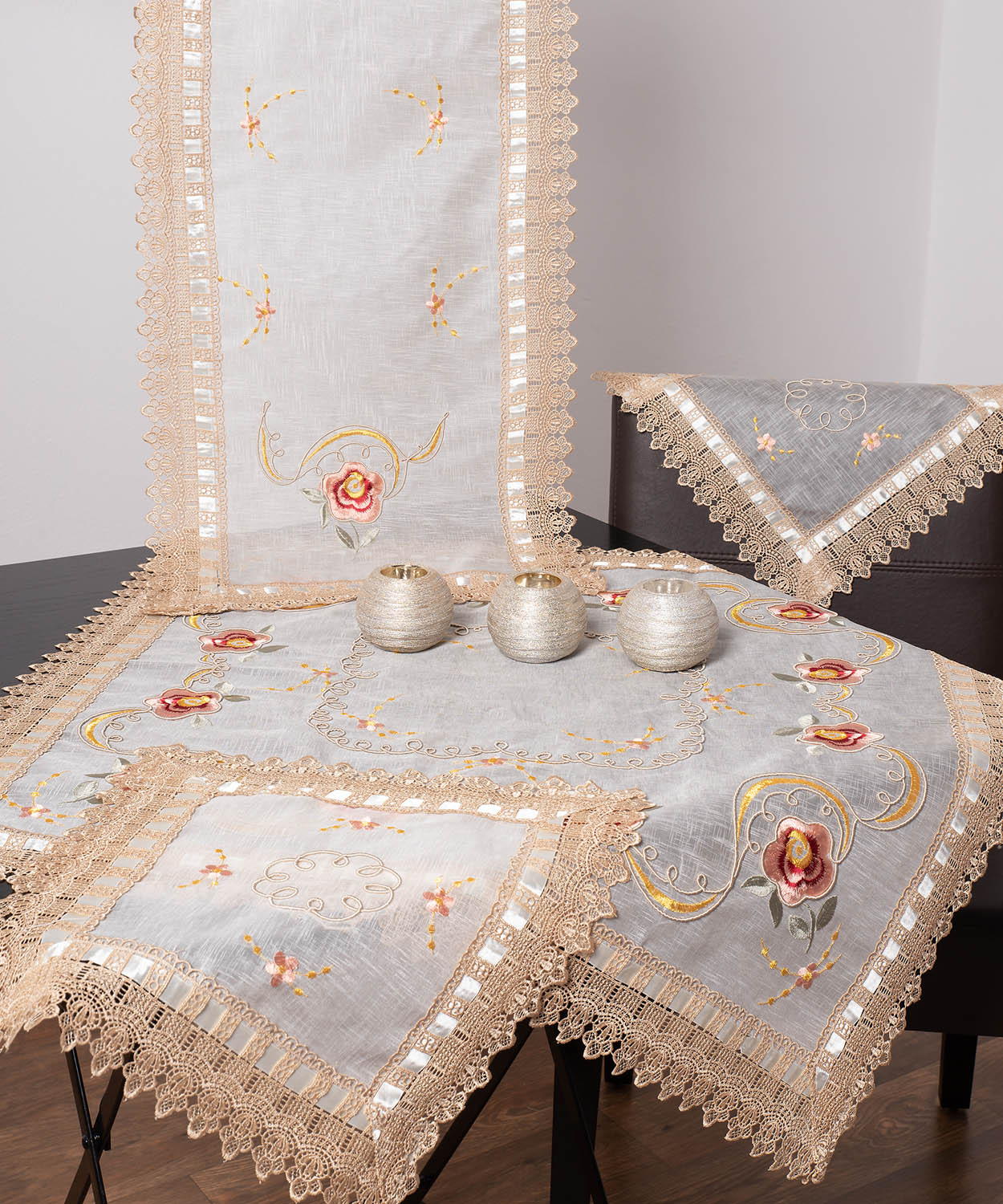 Τραπεζομάντηλο 140x140 Silk Fashion 866-3